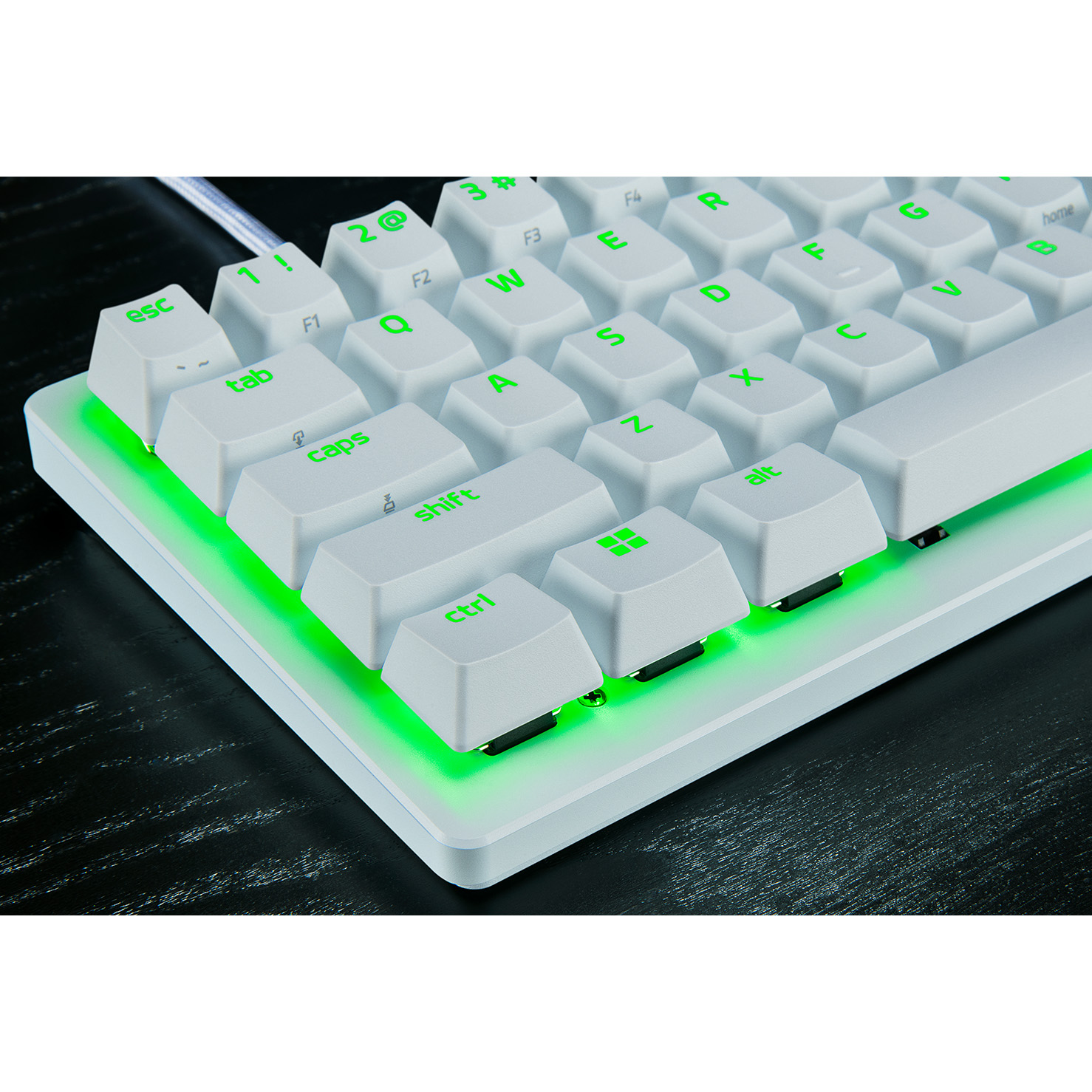 کیبورد با سیم گیمینگ مکانیکال ریزر مدل Huntsman V3 Pro mini