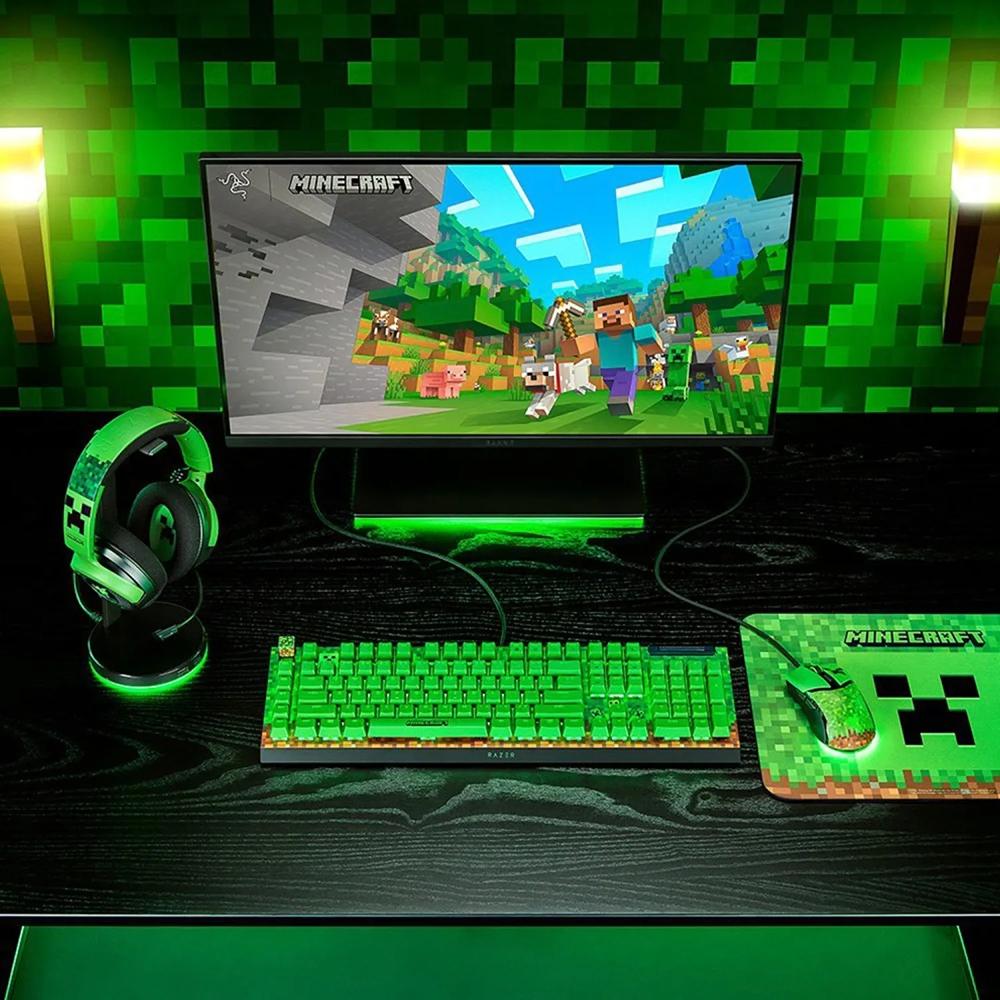 کیبورد ریزر گیمینگ سیم دار مدل BlackWidow V4 X Minecraft Edition